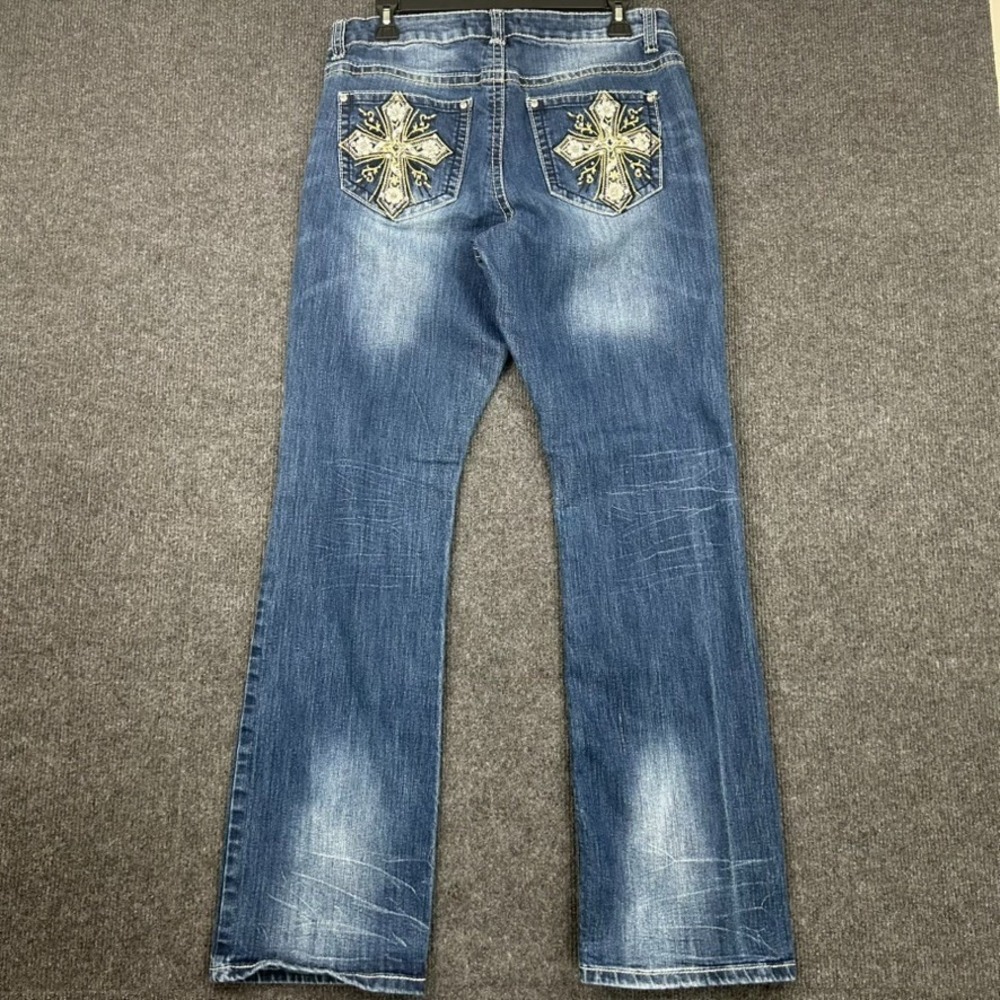 Love Nation Womens 10 Jeans Blue Distressed Straight Leg Embellished Cross Patch - Picture 3 of 13